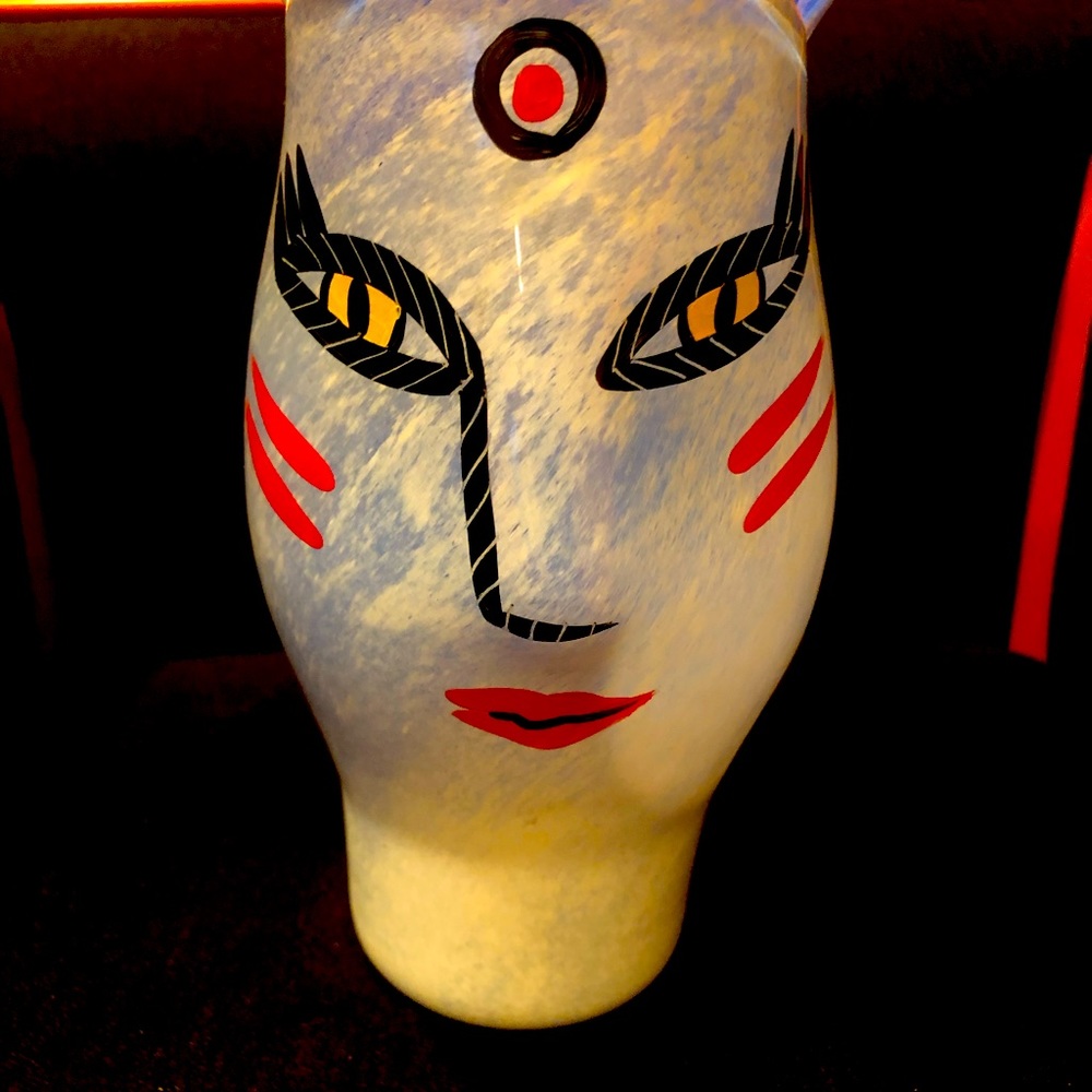 Kosta Boda Open minds Face Vase signed by artist Ulrica Hydman Vallien